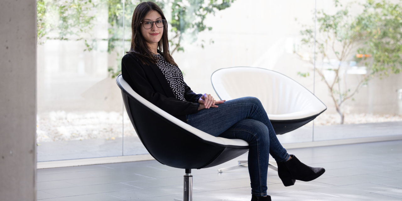 L’egressada de l’UJI Sara Fernández Buendía, millor estudiant d’Espanya de Psicologia, segons el rànquing de la SEDEA