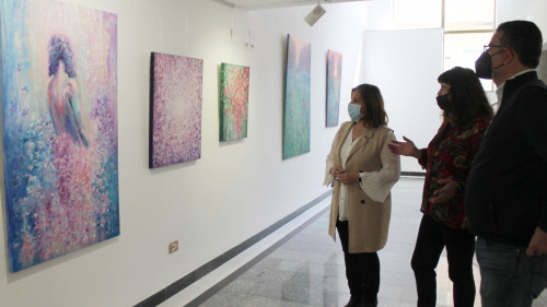 Artelenska exposa la seua ‘Mar de llum’ a la Sala Escena