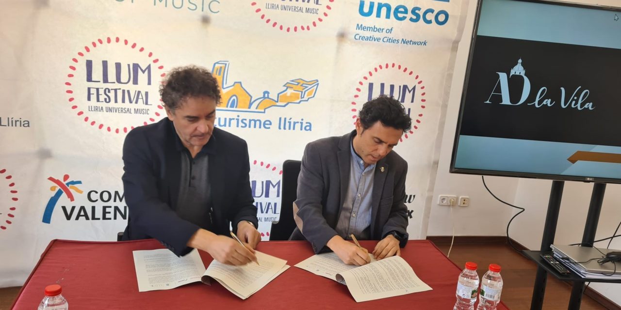 Colomer signa un conveni amb l’Ajuntament de Llíria per a promocionar el producte turístic del municipi a través de la música