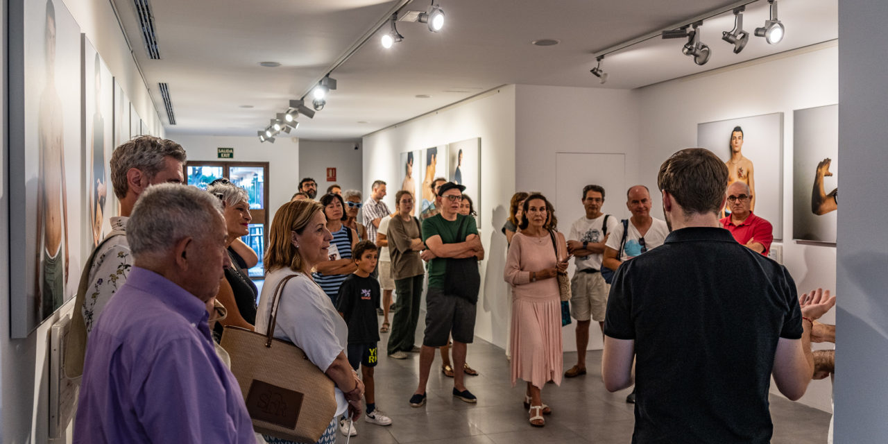 L’exposició Fitxats-Tatuats de Germán Gómez aterra en el Centre Municipal Melchor Zapata