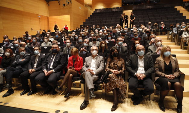 L’UJI investeix doctor honoris causa als professors Stefano Zunarelli i Ignacio Arroyo en l’acte d’obertura de l’Escola de Doctorat