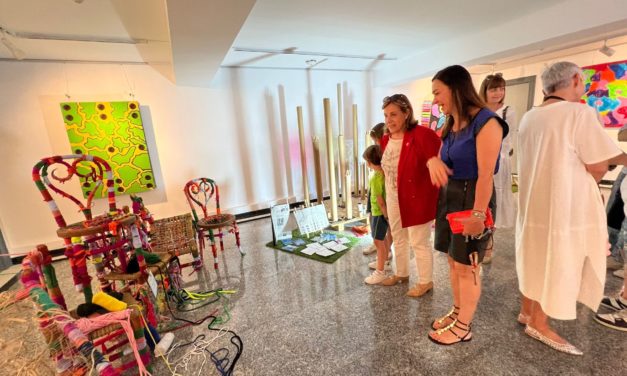 Xiquets i xiquetes inunden d’art la Sala Escena amb les seues pròpies obres fins al 30 de juny