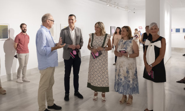 La Diputació de Castelló i l’Ajuntament de Benicàssim difonen la cultura i l’art contemporani en Villa Elisa a través de l’exposició ‘Monika Buch. Forma i color’