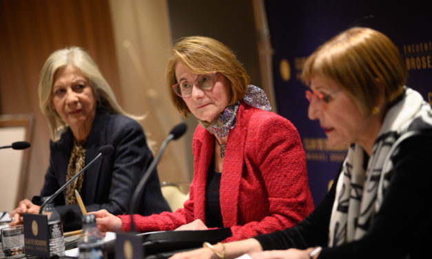 La rectora Eva Alcón defensa que «apostar per la universitat és una responsabilitat ineludible» per a superar els grans reptes i contribuir al futur d’Europa