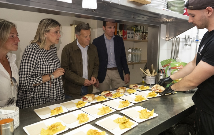La Diputació de Castelló dona suport l’organització d’esdeveniments gastronòmics en els municipis com a motor clau per al desenvolupament turístic