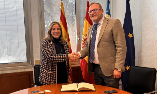 L’alcaldessa rep al cònsol de Romania a la Comunitat Valenciana