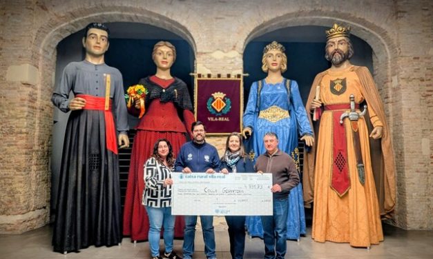 La Fundació Caixa Rural Vila-real recapta 4.731,73  € per a la Colla Gegantera