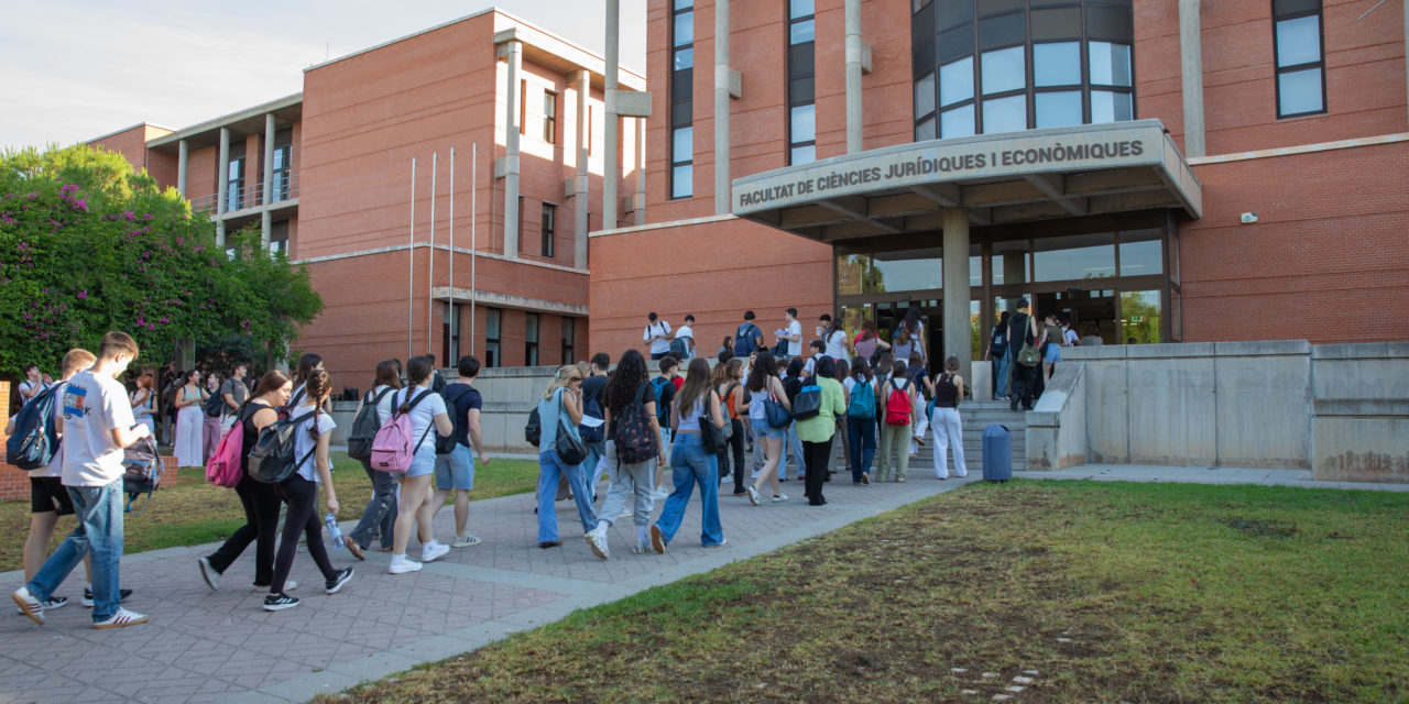 L’UJI ofereix noves dobles titulacions, programes internacionals i plans d’estudi renovats en la preinscripció del curs 2026-2027