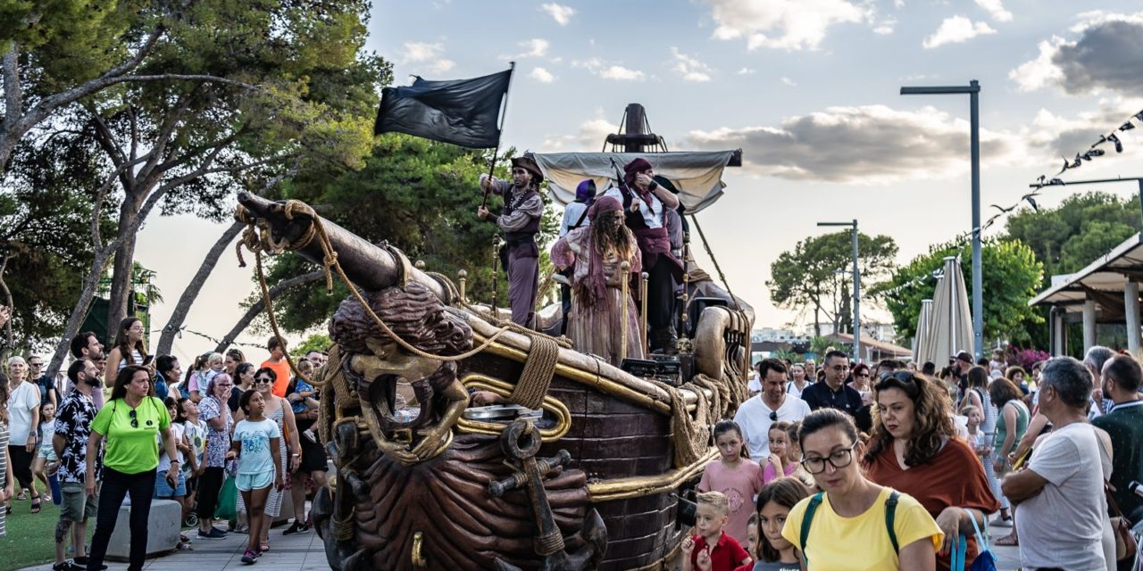 Pirates i corsaris tornaran a assaltar la platja els pròxims 27 i 28 de juny als voltants de la Torre Sant Vicent