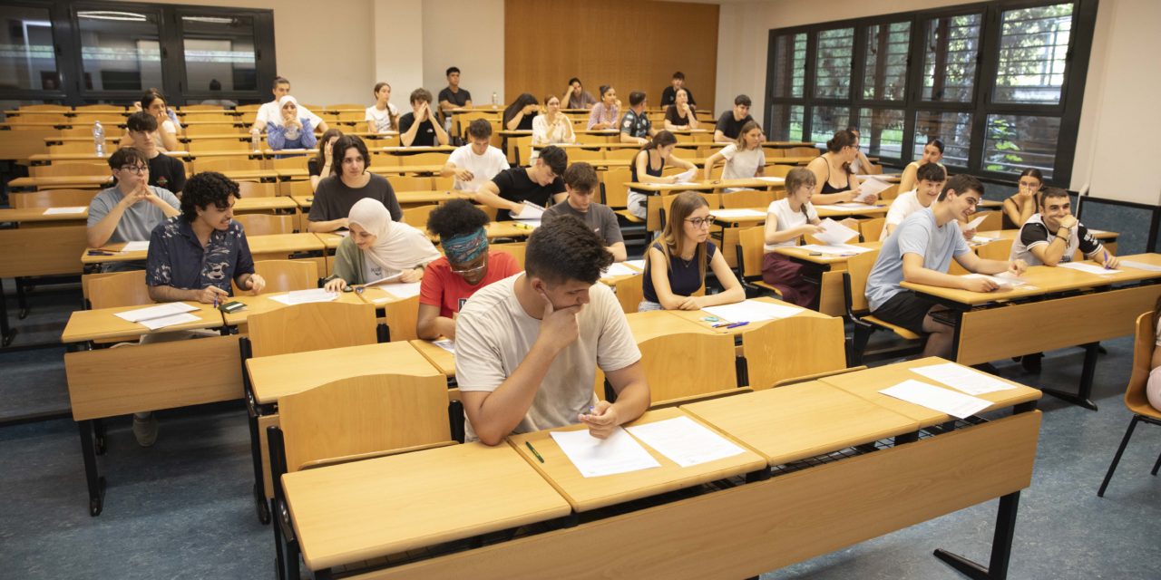 El 72,25% dels examinats a l’UJI en la convocatòria extraordinària de les PAU supera les proves